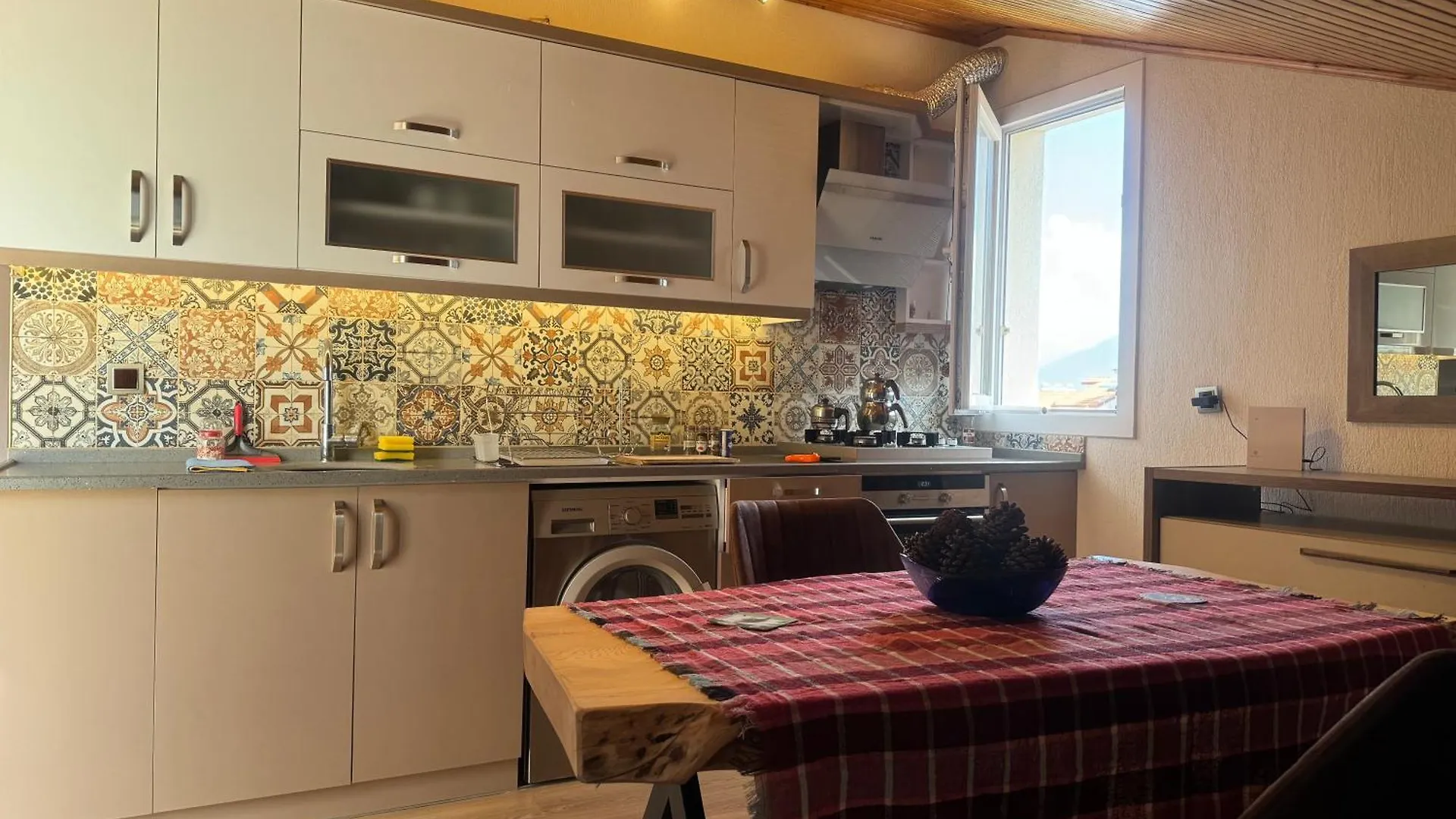 1 Bedroom Close To Bus Station And Mall 200 Mb Wifi Fethiye